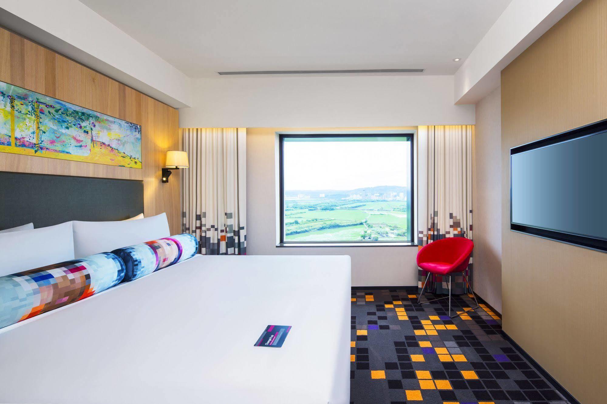 Hotel Aloft Taipei Beitou Esterno foto